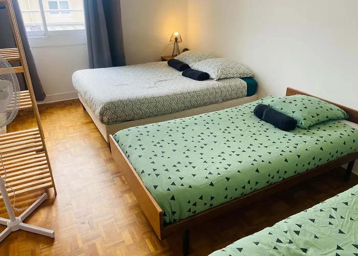 Apartment Le Saint Louis- Parking -poitiers Centre - Dortoir Poitiers